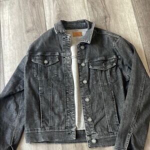 Women’s Judy Blue black Jean jacket. Size large